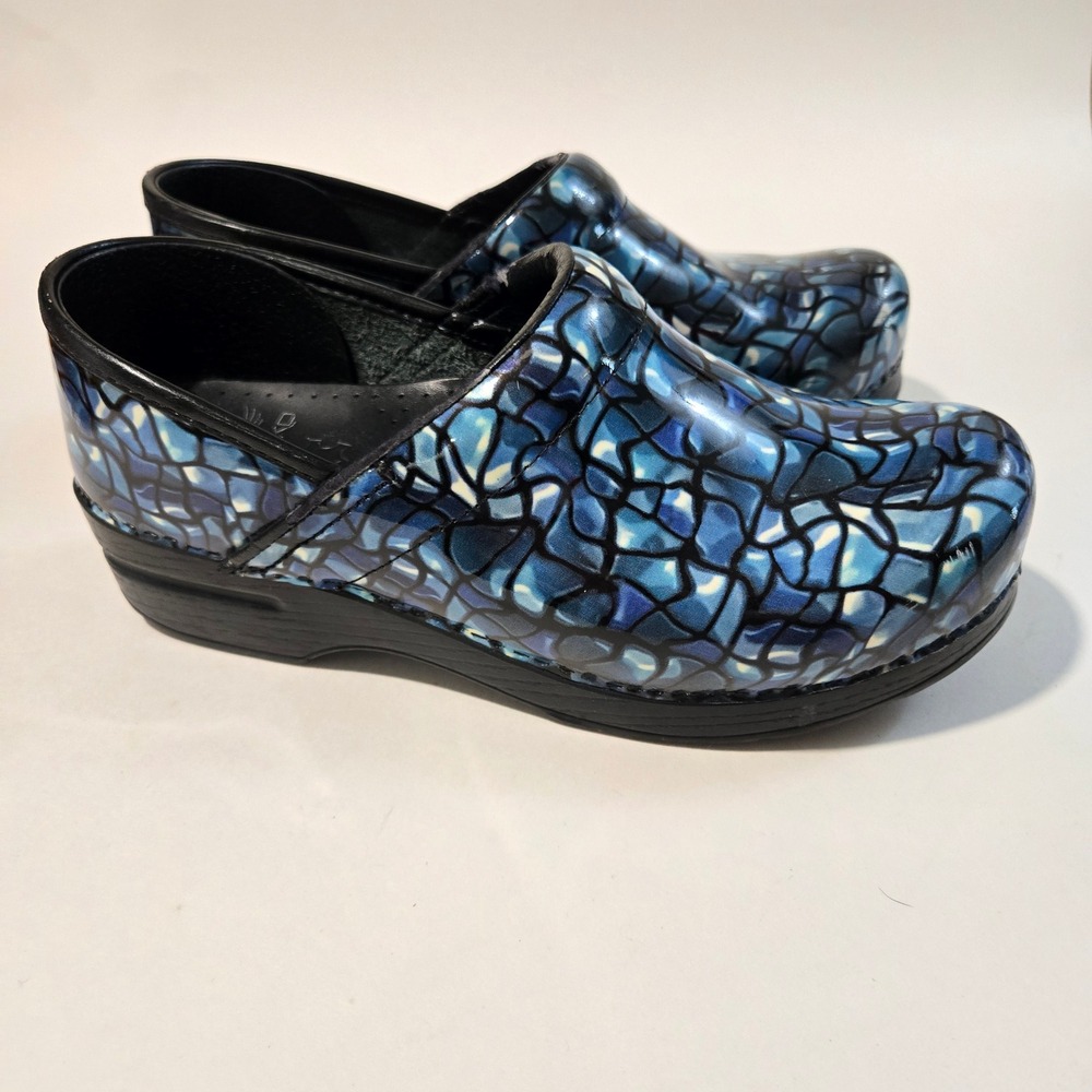 Dansko Professional Blue Black Mosaic Patent Leather Clogs Shoes 39 Womens 8.5-9
